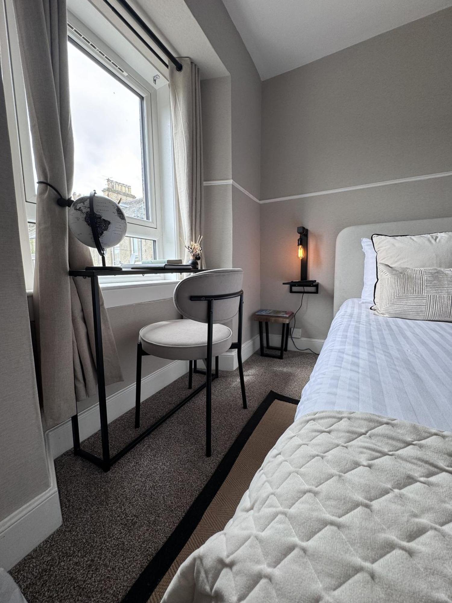The Glendevon Hotel アウキテラーダー エクステリア 写真