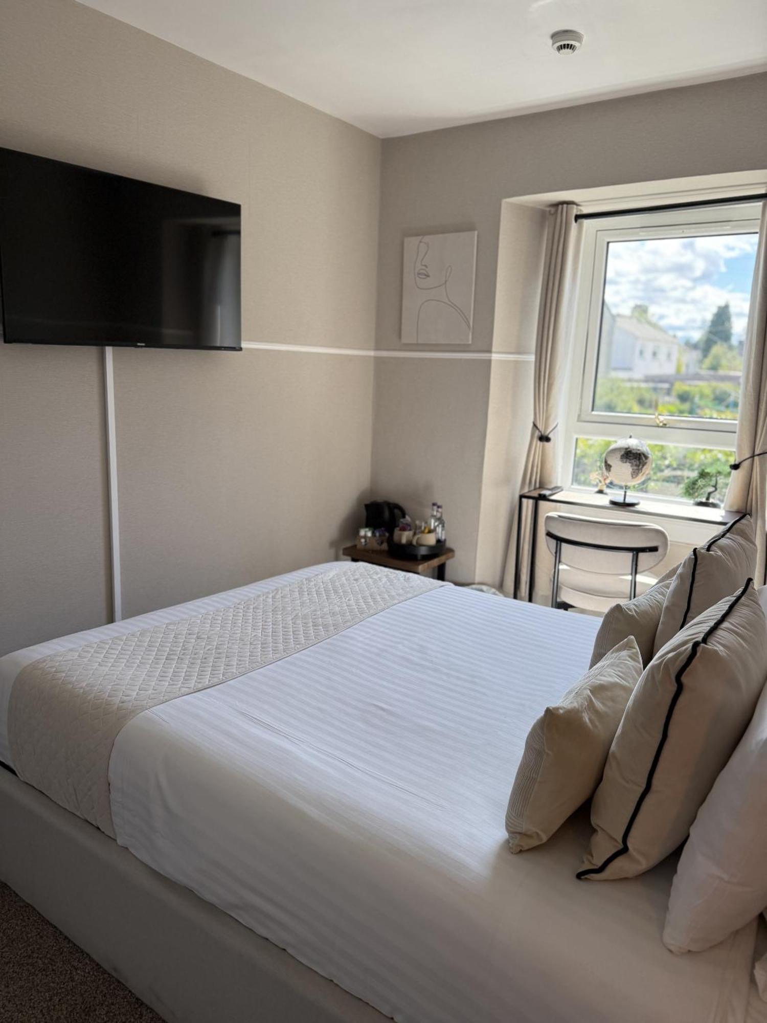 The Glendevon Hotel アウキテラーダー 部屋 写真